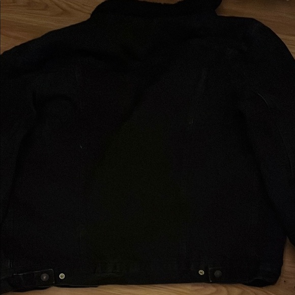 Levi's Black Lightweight Shirt Jacket - Picture 2 of 3